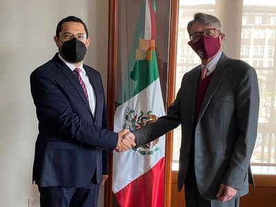 Batres y Del Real inician proceso de entrega-recepción en la SecGob