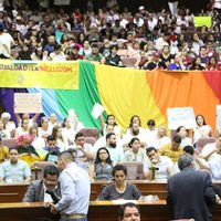 Protestan contra diputados de Morena que votaron contra el matrimonio igualitario en Sinaloa
