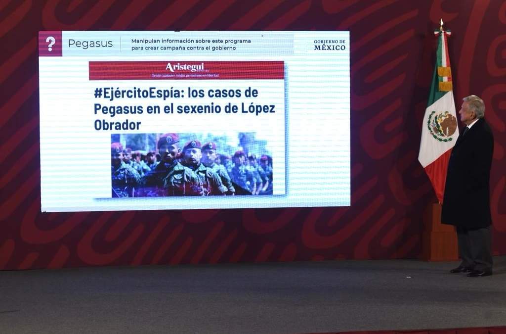 Ana Elizabeth García Vilchis expone en mañanera del 12 de octubre de 2022 que es falsa la información sobre espionaje a periodistas