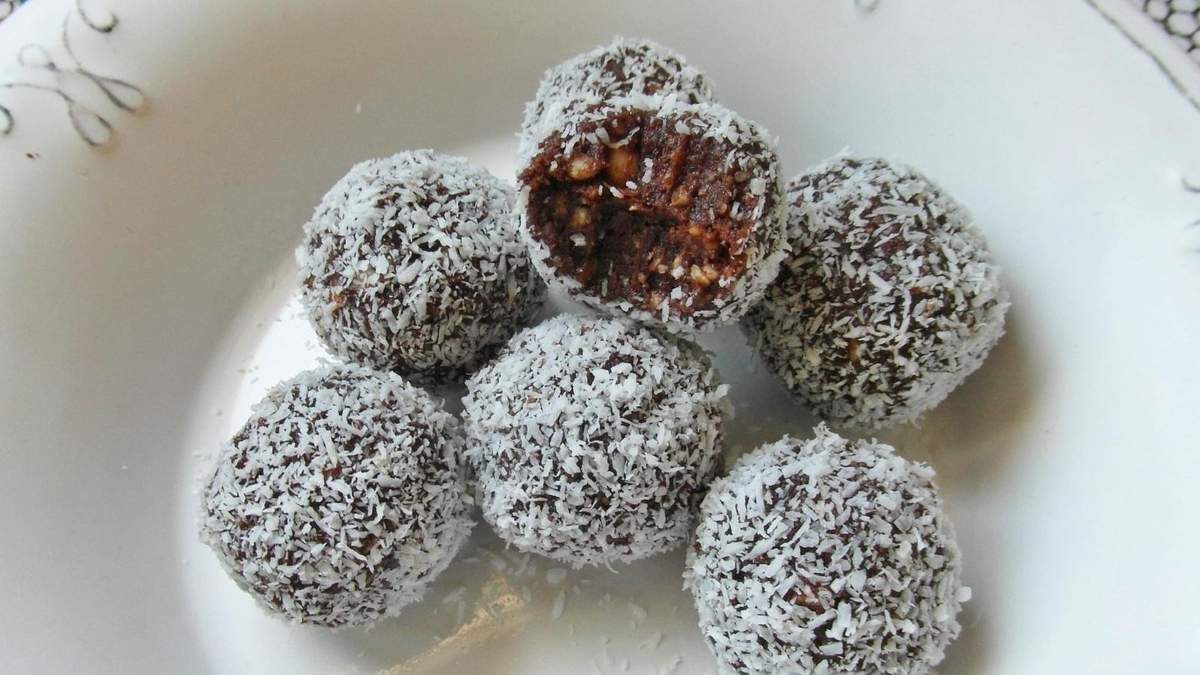 Trufas de chocolate y coco. Fuente: (X)