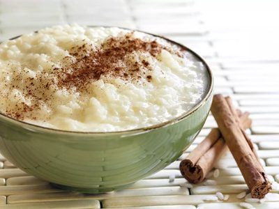 El postre más rico y barato: la receta secreta del arroz con leche para que salga bien cremoso