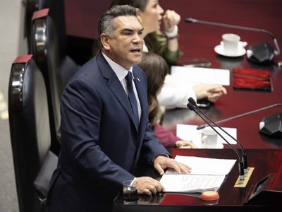Alito exige a FGR atraer investigación de asesinatos del alcalde y secretario de Chilpancingo