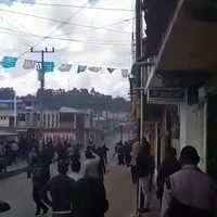 Grupos antagónicos se enfrentan en Oxchuc tras reventar asamblea general