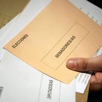 Una diputada propone usar el voto por correo en las elecciones 2021