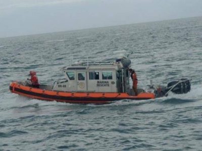 Rescatan navío con 27 menores a bordo en Topolobampo