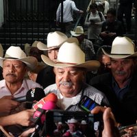 Transportistas y campesinos mantienen bloqueos por tercer día consecutivo