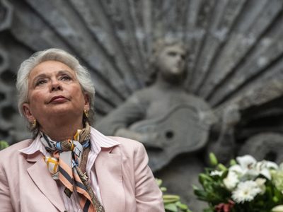 Olga Sánchez desmiente renuncia y acata orden de cancelar diálogo con autodefensas