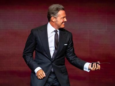 Un excompañero de Luis Miguel y su lapidario comentario sobre la serie de Netflix: "Mejor así"