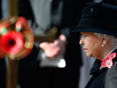 #PanamaPapers: El oscuro banco de la Reina Isabel II