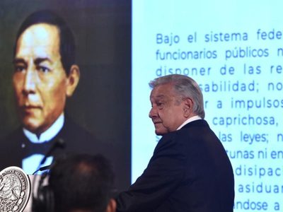 AMLO propone destinar a becas estudiantiles los recursos de los fideicomisos del Poder Judicial