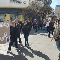 Se movilizó el colectivo de discapacidad del Alto Valle por falta de pago en prestaciones