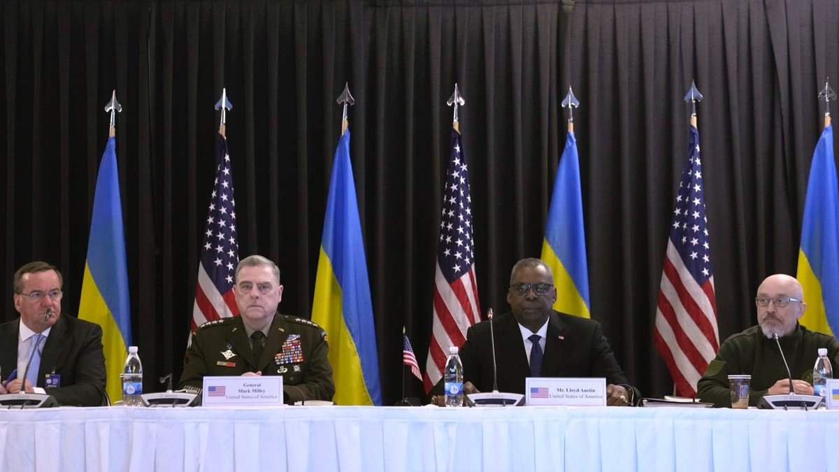 Reunión del "Grupo de Contacto de Defensa de Ucrania" en la Base Aérea Ramstein, Alemania