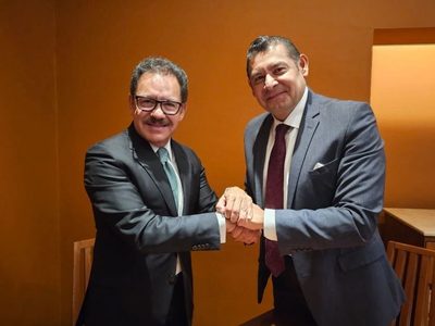 Armenta y Mier se reconcilian y pactan unidad tras meses de ataques mutuos