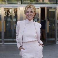 Un verano especial: Cayetana Guillén regresó a su segundo hogar en España