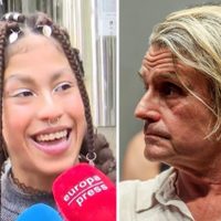 Becaria ratifica denuncia contra Nacho Cano y sale del juzgado cantando “Lucha de gigantes” (Video)