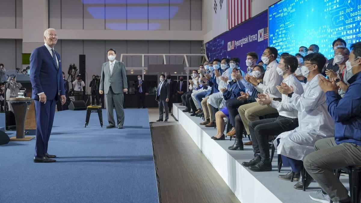 Joe Biden en Corea del Sur, en el comienzo de su primera visita como mandatario al este de Asia