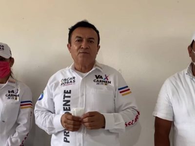 Balean camioneta en la que viajaba esposa de candidato a la alcaldía de Ciudad del Carmen