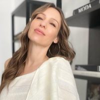 Inesperado: Pampita causó revuelo por el extraño objeto que posee en el baño de su casa