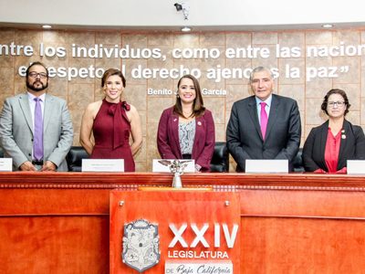En Baja California Adán Augusto promueve la reforma constitucional… y se promueve a sí mismo
