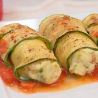 Si tenés fiaca pero querés comer algo rico y saludable, probá estos arrolladitos de zucchini con jamón y queso