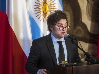 Milei presume resultados de su gobierno en Europa y dice que podría recibir el Nobel de Economía