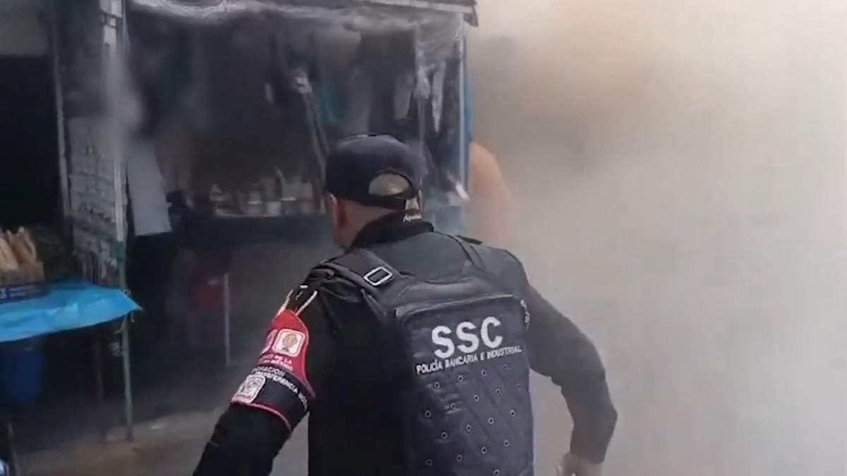 Uniformados y civiles colaborando para controlar el flamazo