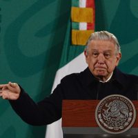 Si el INE se niega a hacer la consulta de revocación, puede hacerla el pueblo: AMLO