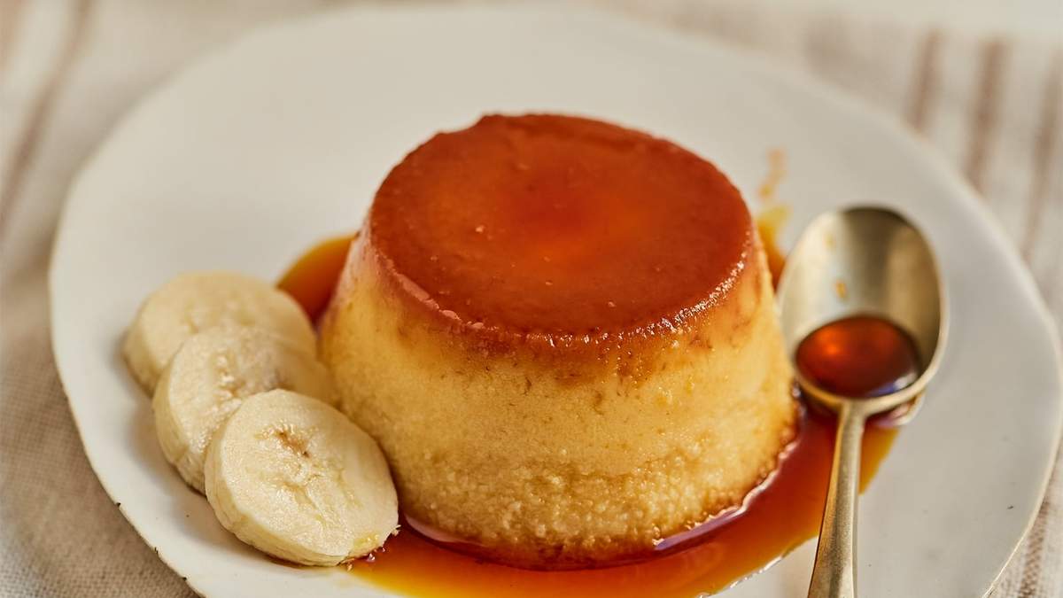Flan de banana. Fuente: (Instagram)