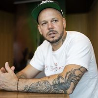 Dolor convertido en poesía: el desgarrador mensaje oculto que hay en "René", el tema de Residente