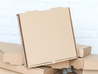 Sin gastar y con las cajas vacías de la pizza: creá este divino adorno que venden en las tiendas de lujo