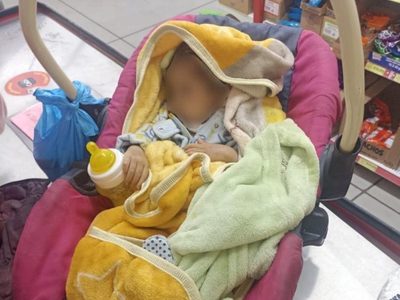 Abandonan a una bebé frente a una tienda de Pachuca; su madre es guatemalteca