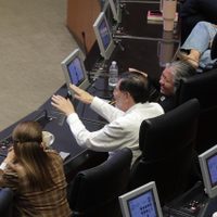Hay "un golpeador disfrazado de legislador": Noroña exige expulsar a diputado priista del Senado