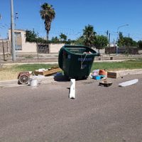 Alambrados rotos y residuos esparcidos: el drama de los vecinos del Procrear en Maipú