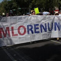 Con exigua marcha, opositores a AMLO califican un #InformedeMentiras