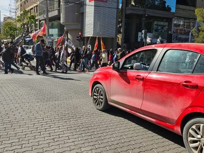Organizaciones sociales no cobraron sus planes porque ningún funcionario puede firmar el trámite