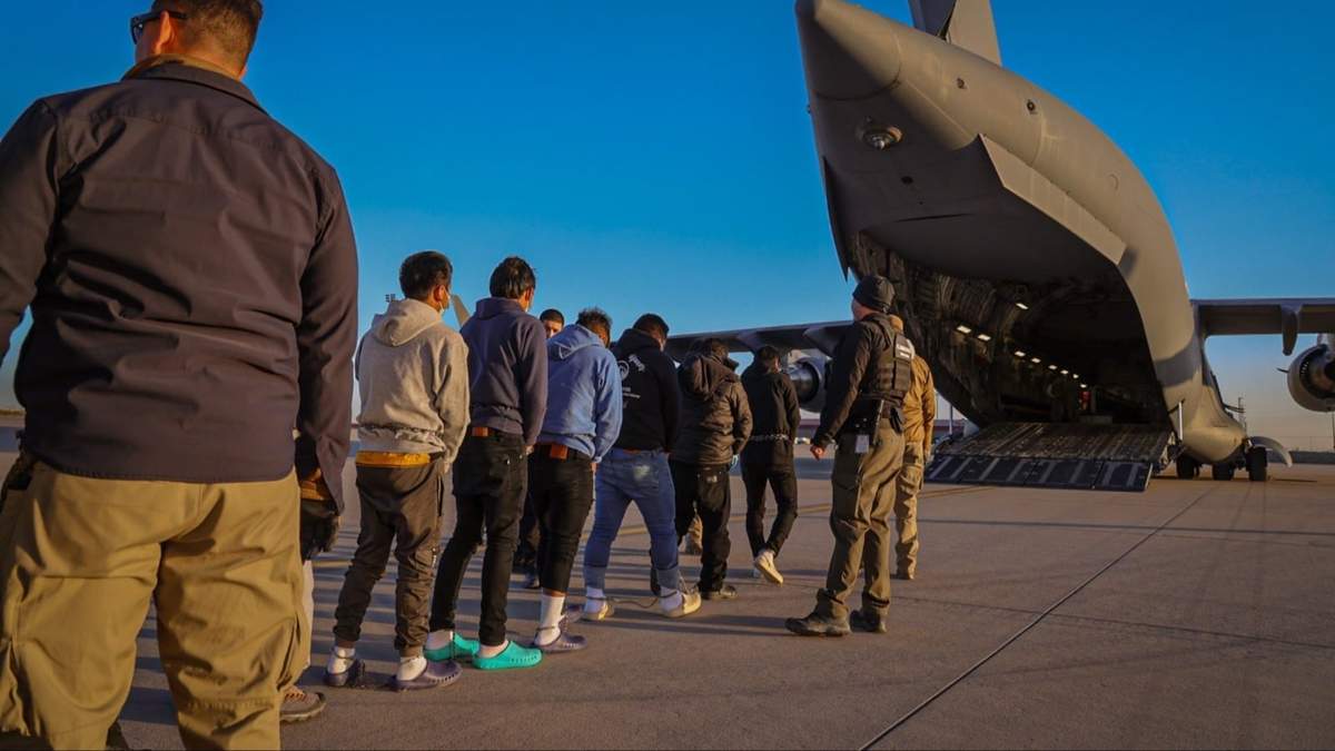 Migrantes deportados por Estados Unidos