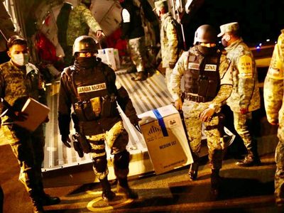 Entre esperanza e incertidumbre, llega vacuna anti covid a Zacatecas