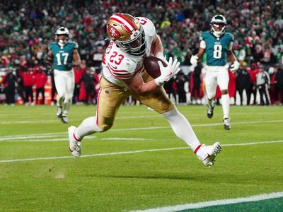 Purdy y los 49ers eliminan 23-19 a los campeones de Super Bowl Eagles en juego de comodines