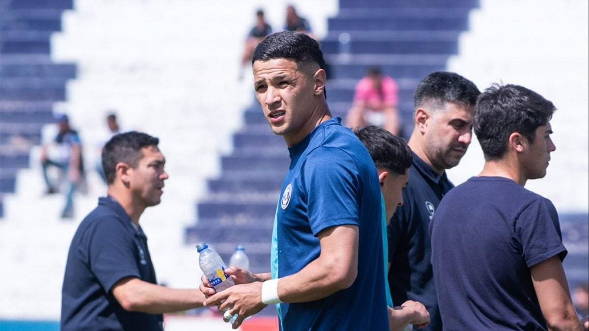 El paraguayo Alex Arce. La Lepra necesita sus goles.