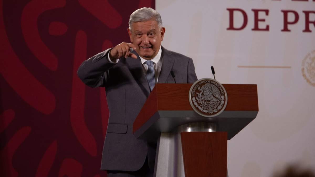 AMLO convocó a una marcha del Ángel al Zócalo