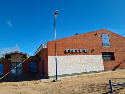 Golpearon y cortaron a un estudiante del EPET 10 para robarle y terminaron presos