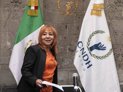 Rosario Piedra recibe "burlas" luego de que CNDH le pidió a consejero explicar difusión de un video