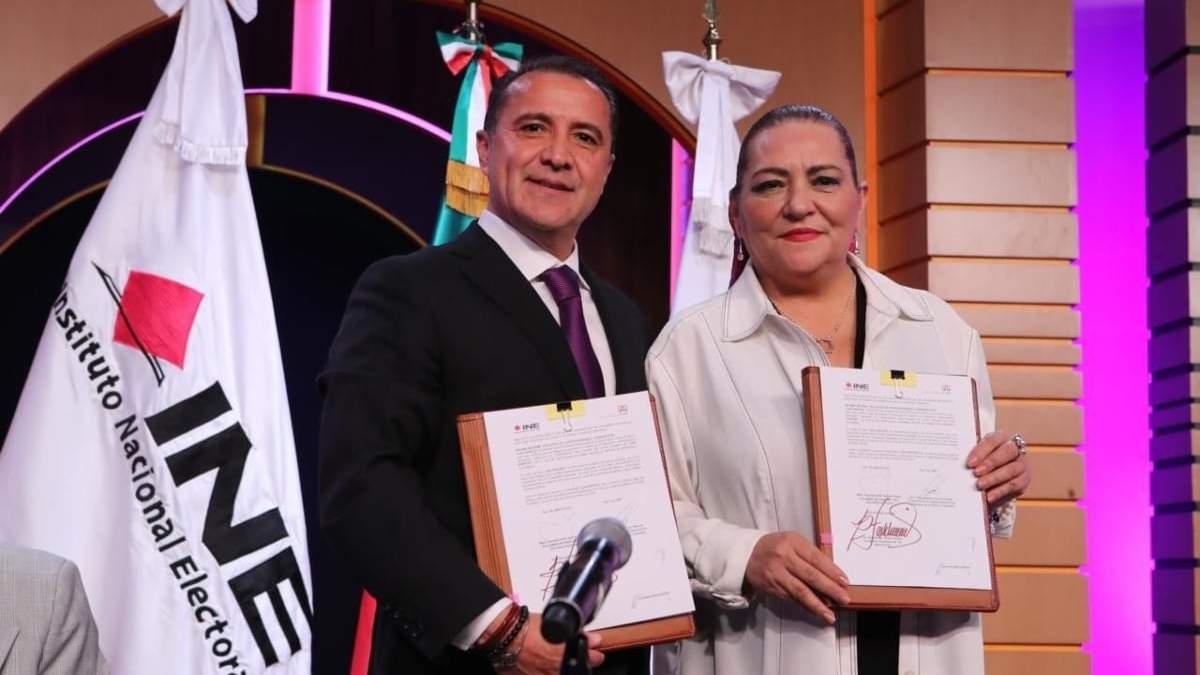 Guadalupe Taddei y José Antonio García Herrera, presidente de la CIRT