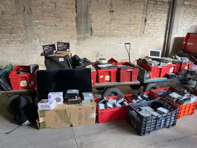 Operativo en Central de Abasto de Oaxaca: aseguran drogas y objetos robados; hay detenidos