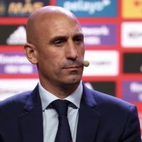 Luis Rubiales simuló reuniones con MLS y la ONU; viajó con pintora mexicana a NY