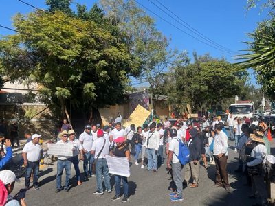 “Nos están matando, compañeros”: choferes marchan en Chilpancingo para pedir seguridad