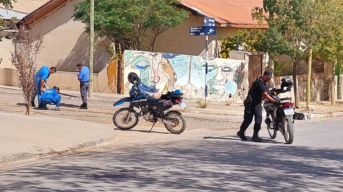 Olascoaga y Gregorio Álvarez, en Chos Malal. Fuente: (Juan Carlos Parada)