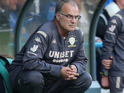 El gran gesto de Bielsa y sus dirigidos hacia el Leeds por el coronavirus