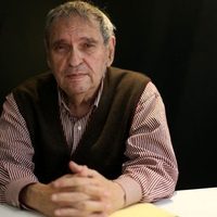 El poeta venezolano Rafael Cadenas recibe el Premio Miguel de Cervantes Saavedra 2022