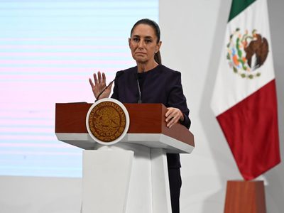 “Él decidió renunciar”: Sheinbaum confirma salida de Rosendo Gómez como fiscal del caso Ayotzinapa